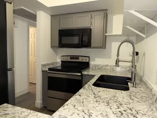 Photo #3: 6989777 Listing