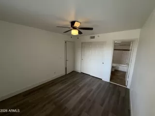 Photo #6: 6989777 Listing