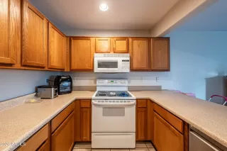 Photo #4: 6989835 Listing 