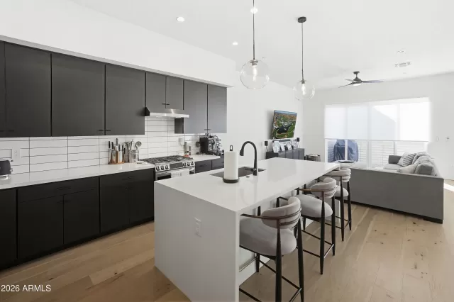 MLS: 6989843 Condo For Sale