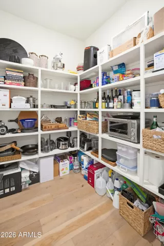 Photo #5: 6989843 Listing