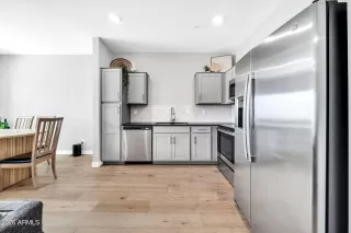 Photo #4: 6989889 Listing 