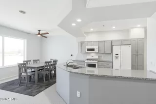 Photo #4: 6989905 Listing 