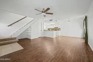 Photo #5: 6989996 Listing 