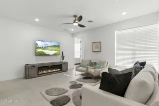 Photo #6: 6990009 Listing 
