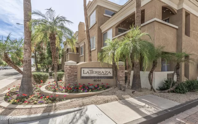 MLS: 6990068 Condo For Sale