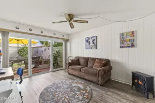 Photo #4: 6990139 Listing