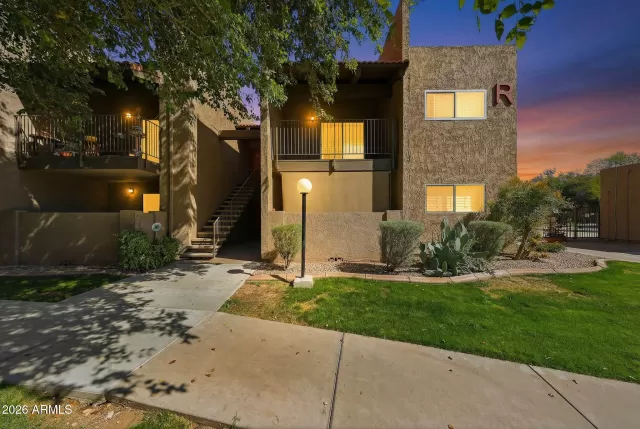 MLS: 6990233 Condo For Sale