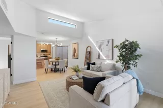 Photo #4: 6990257 Listing