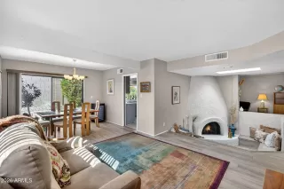 Photo #3: 6990280 Listing 