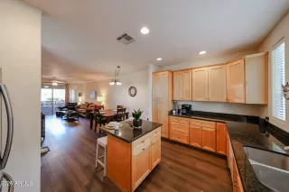 Photo #5: 6990333 Listing