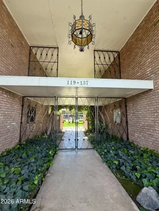 Photo #2: 6990417 Listing