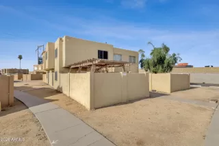 Photo #4: 6990474 Listing