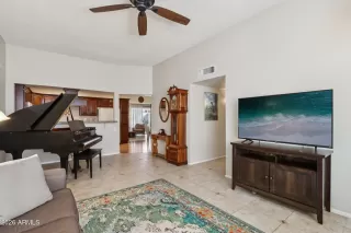 Photo #4: 6990506 Listing