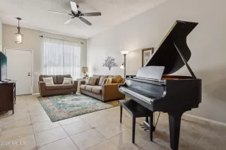 Photo #5: 6990506 Listing