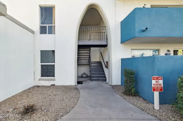 MLS: 6990558 Condo For Sale