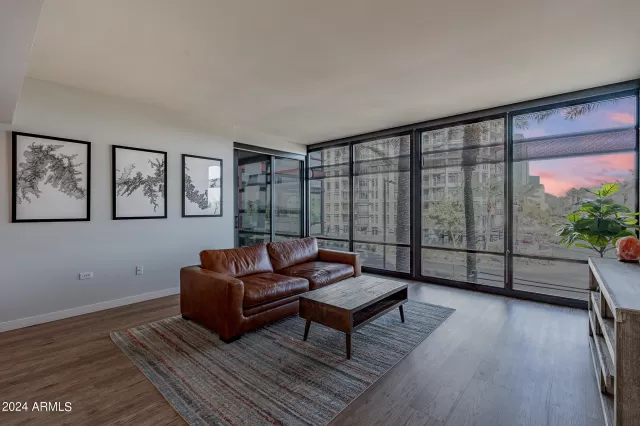 MLS: 6990574 Condo For Sale