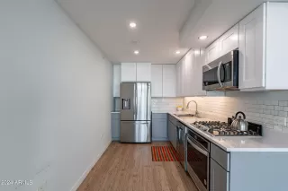 Photo #5: 6990574 Listing 