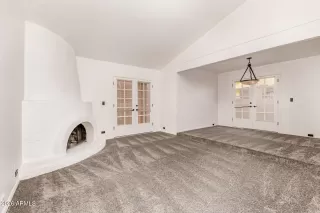 Photo #4: 6990610 Listing 