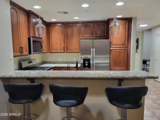 Photo #5: 6990620 Listing