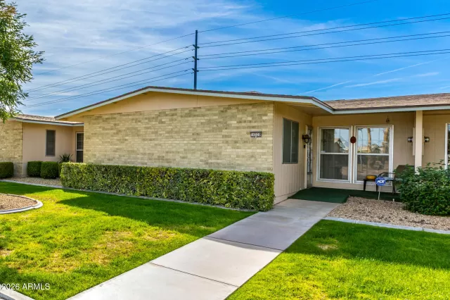 MLS: 6990625 Condo For Sale