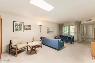 Photo #6: 6990625 Listing