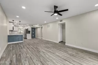 Photo #5: 6990683 Listing 