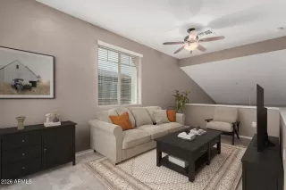 Photo #6: 6990687 Listing 