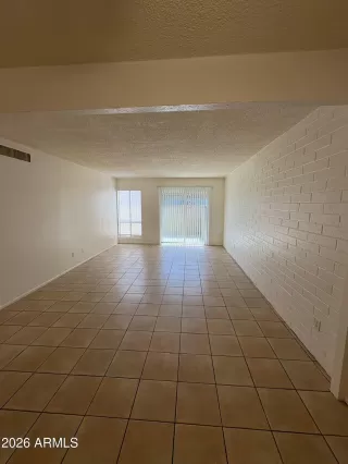 Photo #2: 6990693 Listing 