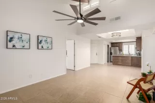 Photo #4: 6990707 Listing 