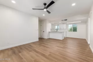 Photo #6: 6990796 Listing 