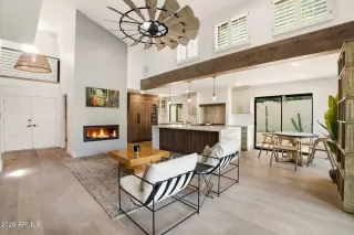 Photo #2: 6990893 Listing 