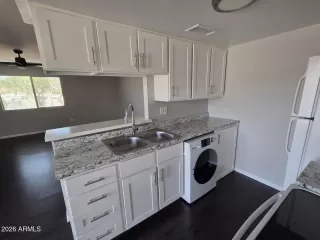 Photo #3: 6990923 Listing