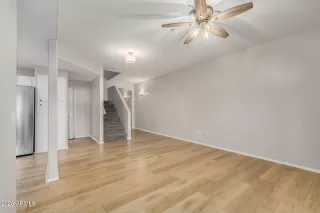 Photo #6: 6990954 Listing