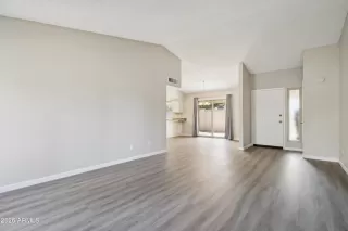 Photo #4: 6991006 Listing 