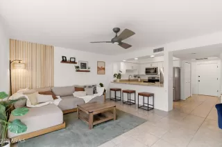 Photo #2: 6991022 Listing