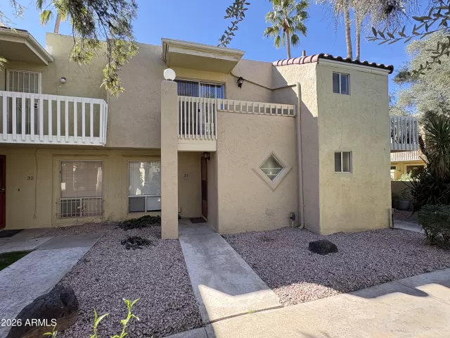 MLS: 6991046 Condo For Sale