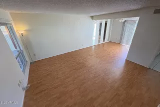 Photo #3: 6991046 Listing