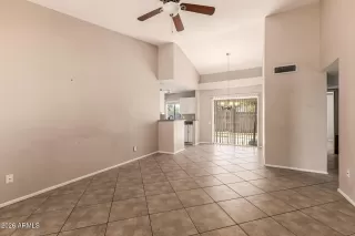 Photo #5: 6991139 Listing 