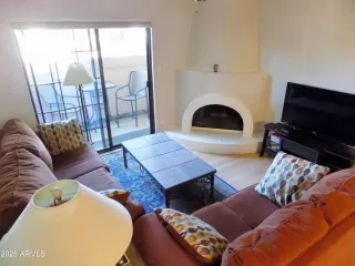 Photo #4: 6991248 Listing