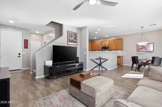 Photo #6: 6991250 Listing 