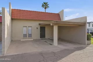 Photo #2: 6991418 Listing