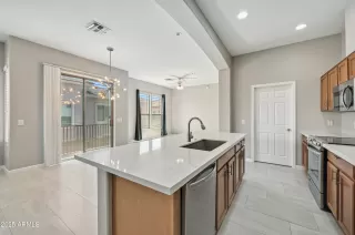 Photo #1: 6991421 Listing