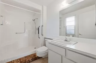 Photo #6: 6991614 Listing 