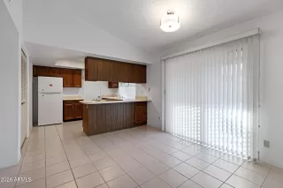 Photo #3: 6991637 Listing