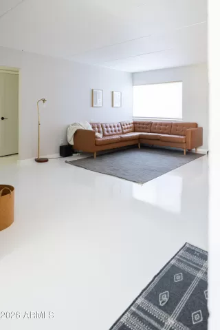 Photo #2: 6991687 Listing 