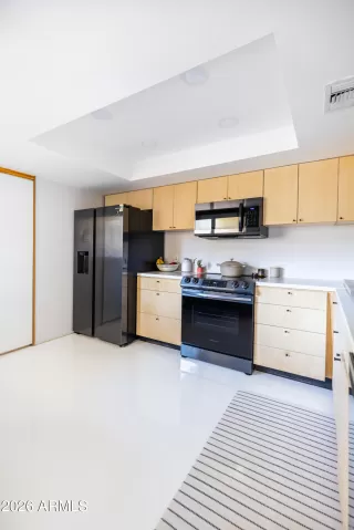 Photo #6: 6991687 Listing 