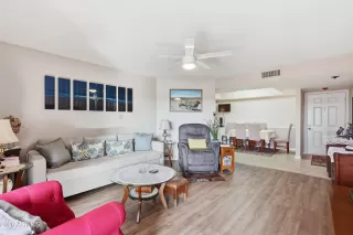 Photo #2: 6991705 Listing