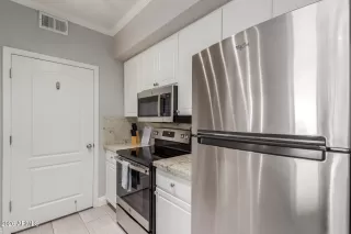 Photo #6: 6991789 Listing