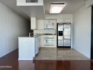 Photo #1: 6991791 Listing 